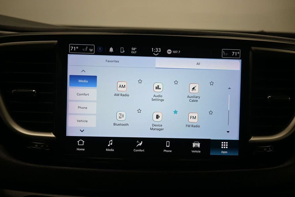 2024 Chrysler Pacifica Touring L, photo 17 of 77