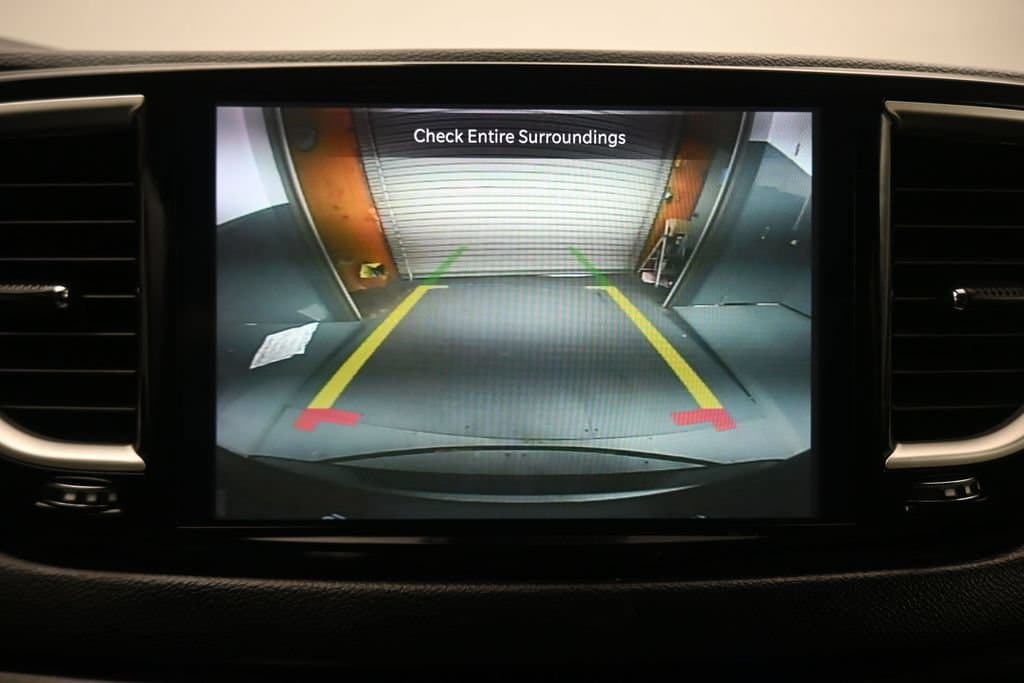2024 Chrysler Pacifica Touring L, photo 21 of 77