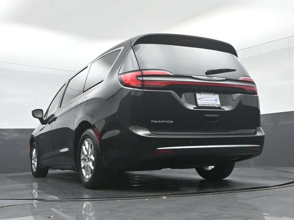 2024 Chrysler Pacifica Touring L, photo 72 of 77