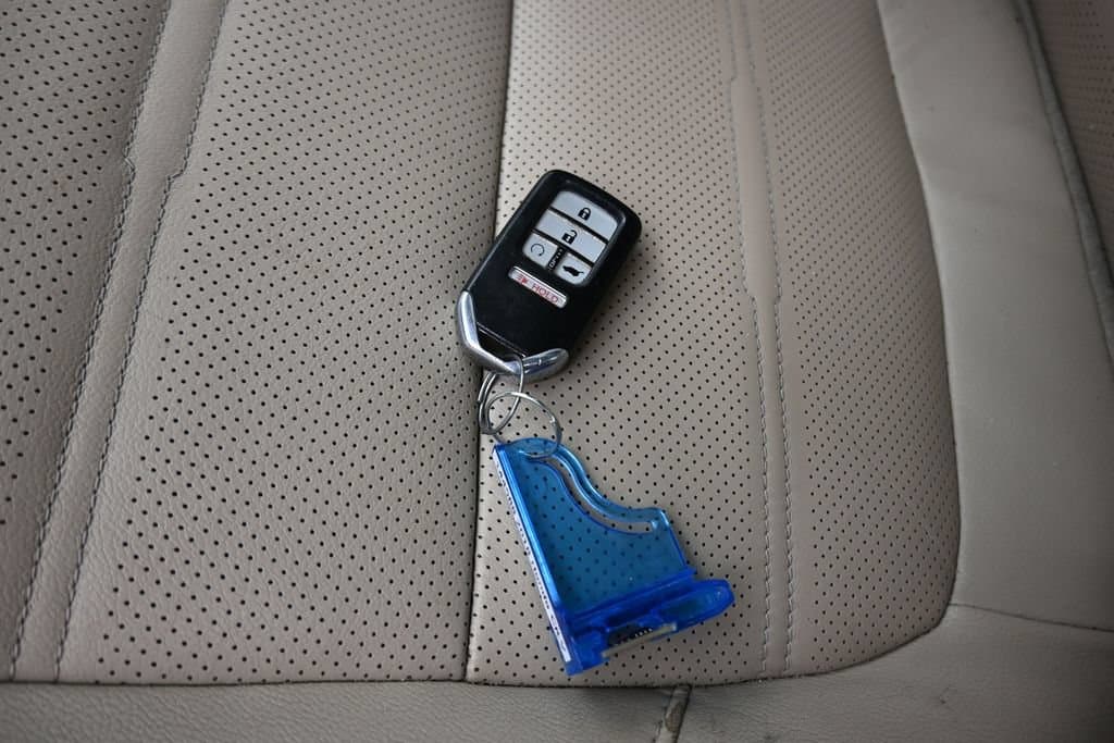 2018 Honda CR-V Touring, photo 56 of 64