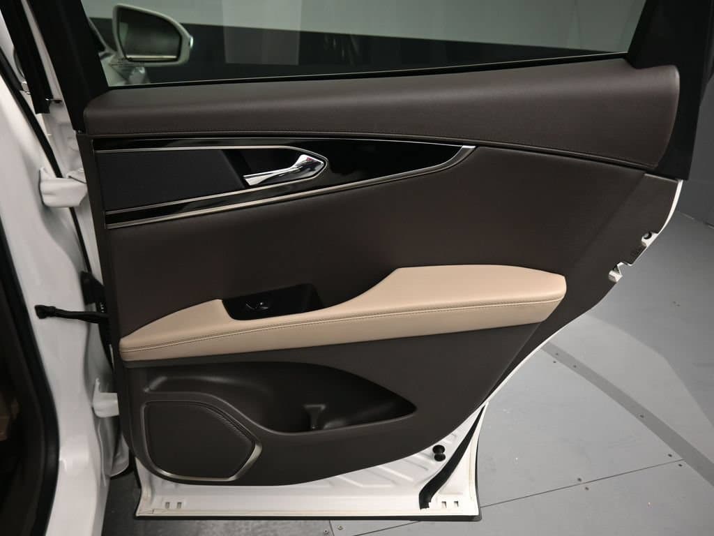 2022 Lincoln Nautilus Standard, photo 35 of 63
