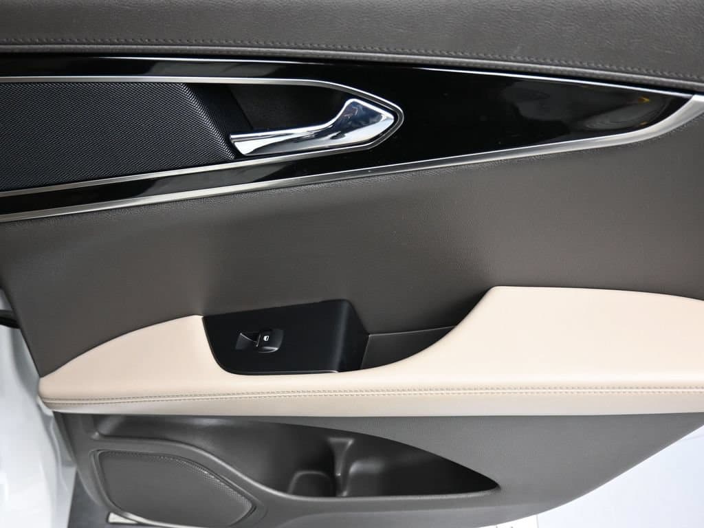 2022 Lincoln Nautilus Standard, photo 36 of 63