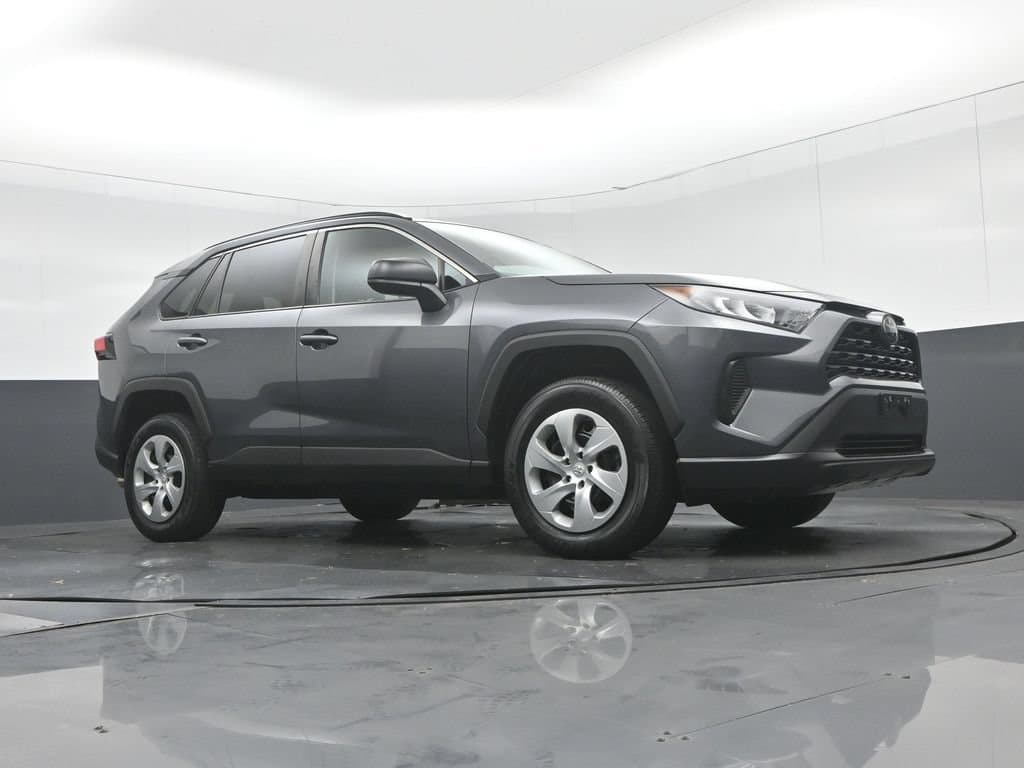 2021 Toyota RAV4 LE, photo 48 of 55