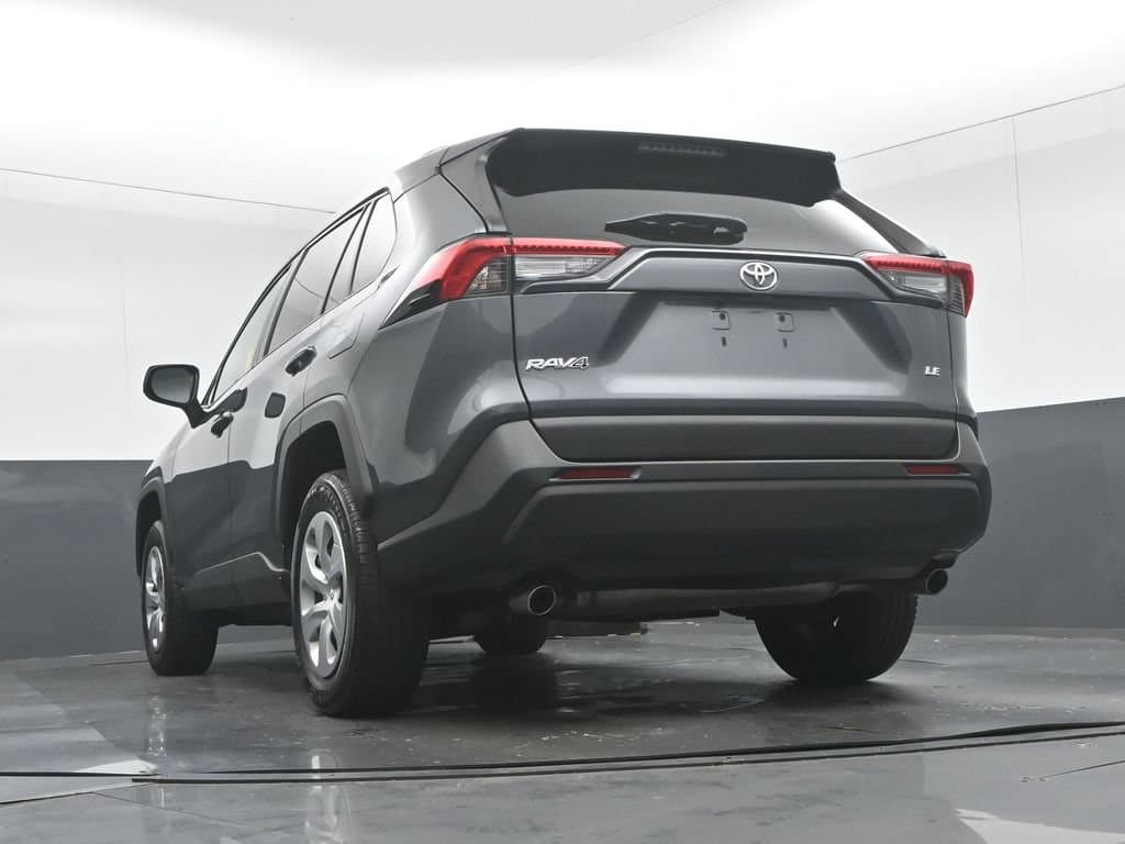 2021 Toyota RAV4 LE, photo 50 of 55