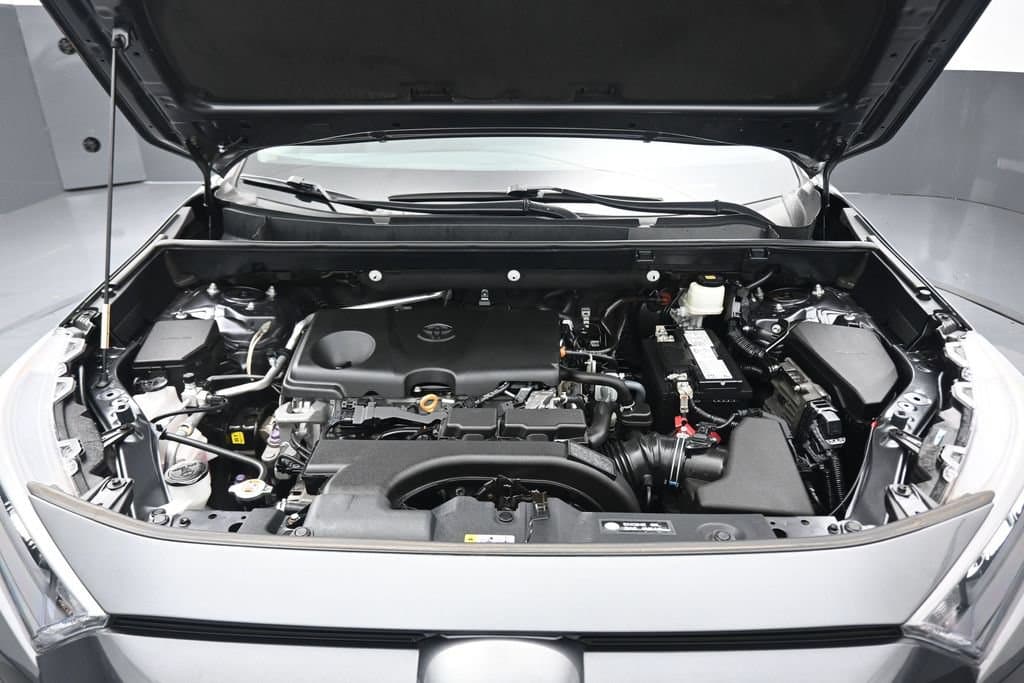 2021 Toyota RAV4 LE, photo 44 of 55