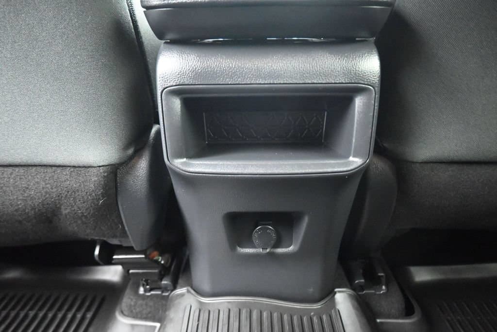 2019 Toyota RAV4 LE, photo 31 of 55