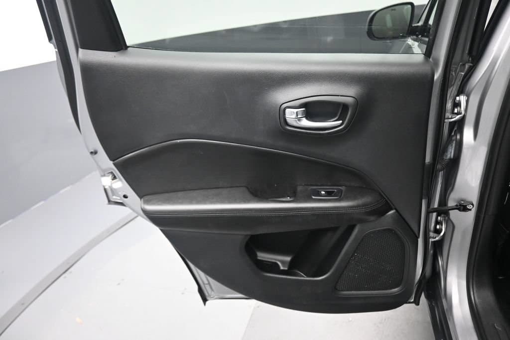 2019 Jeep Compass Latitude, photo 27 of 55
