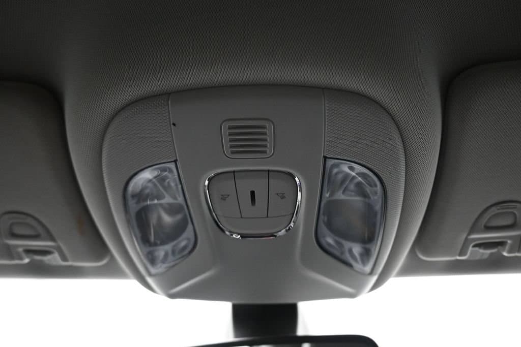 2020 Jeep Compass Limited, photo 23 of 57