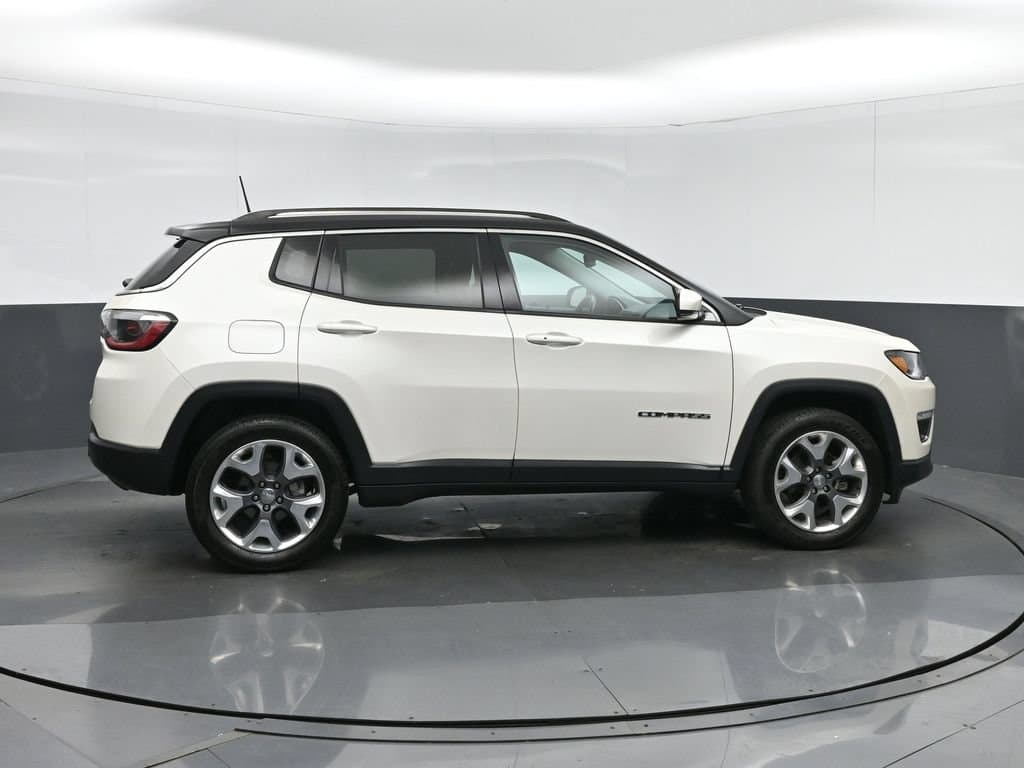 2020 Jeep Compass Limited, photo 8 of 57