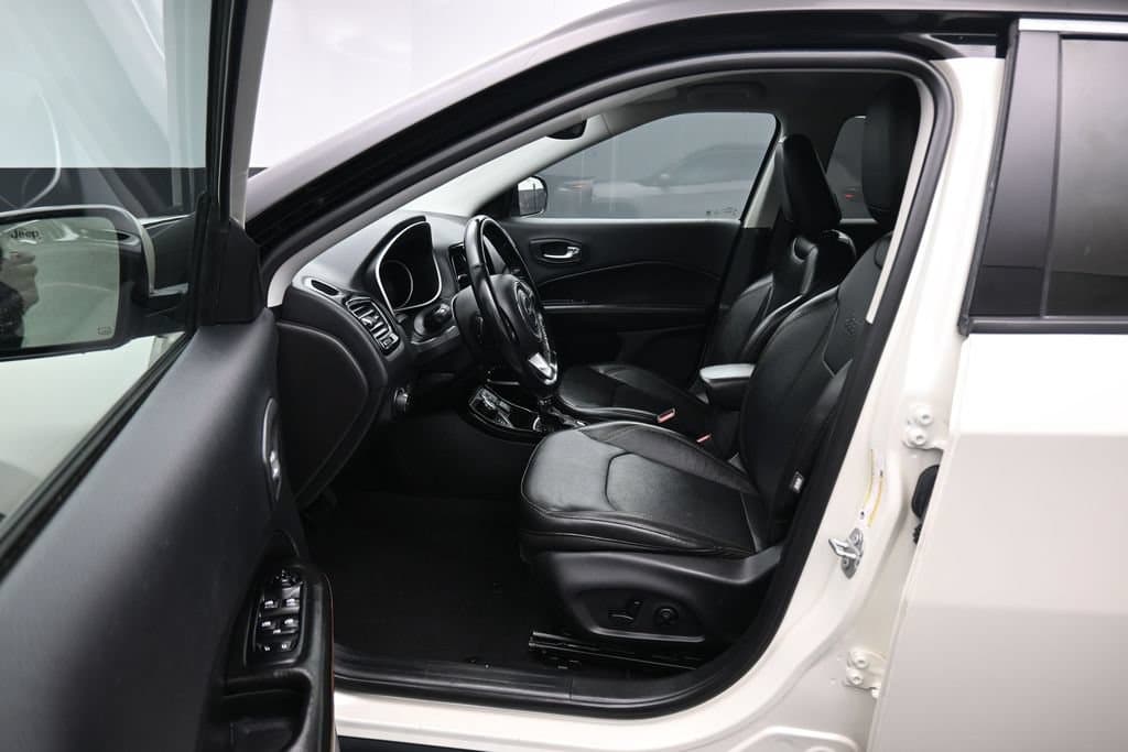 2020 Jeep Compass Limited, photo 11 of 57