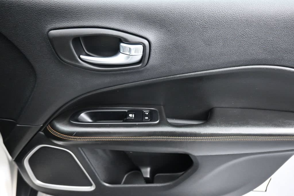 2020 Jeep Compass Limited, photo 37 of 57
