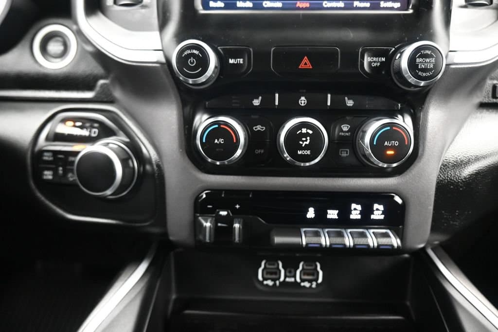 2020 RAM 2500 Big Horn, photo 22 of 65
