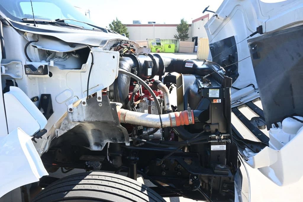 2011 Ford F-750SD XLT DRW, photo 37 of 62