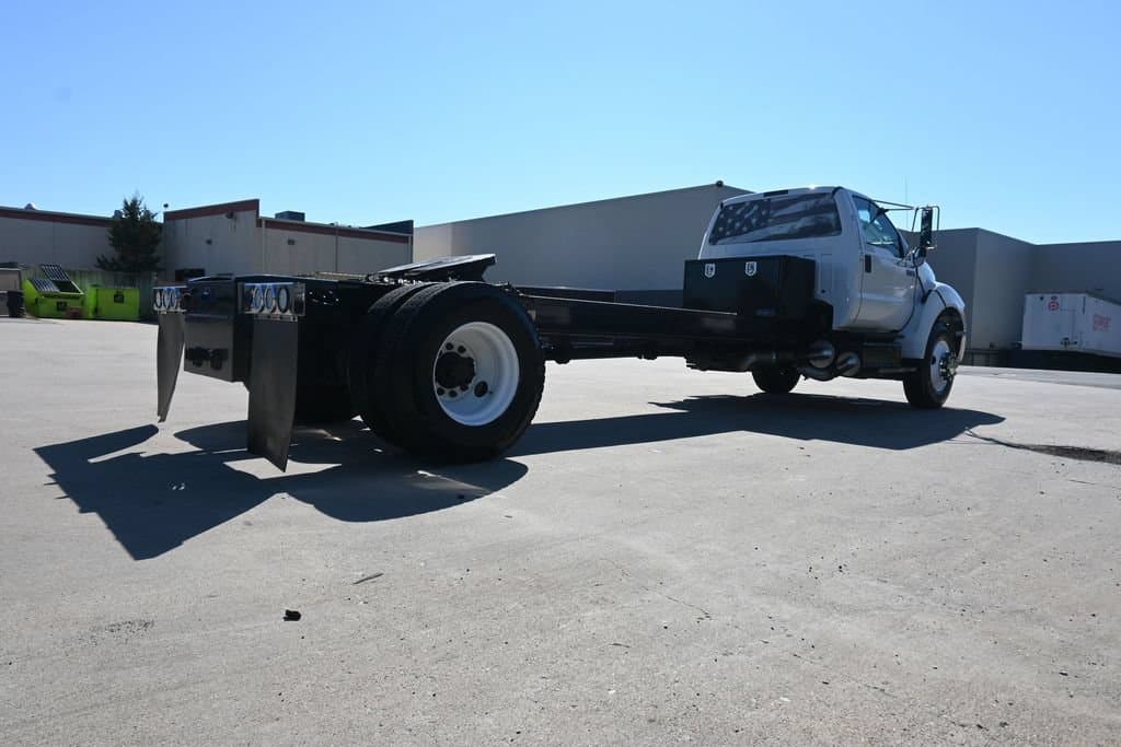 2011 Ford F-750SD XLT DRW, photo 50 of 62