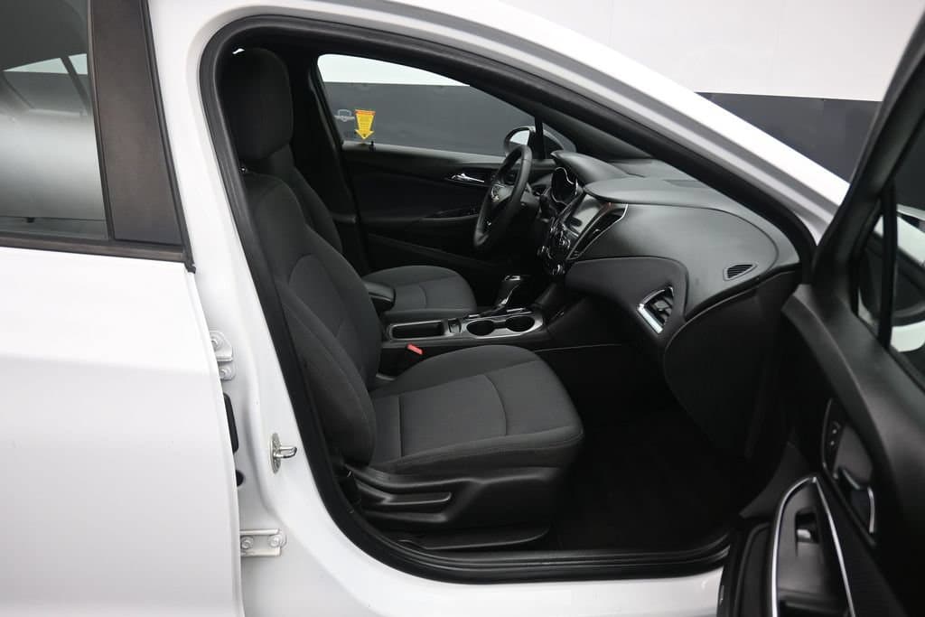 2018 Chevrolet Cruze LT, photo 41 of 57