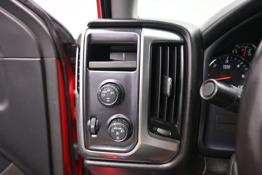 2016 Chevrolet Silverado 1500 LT LT1, photo 24 of 62