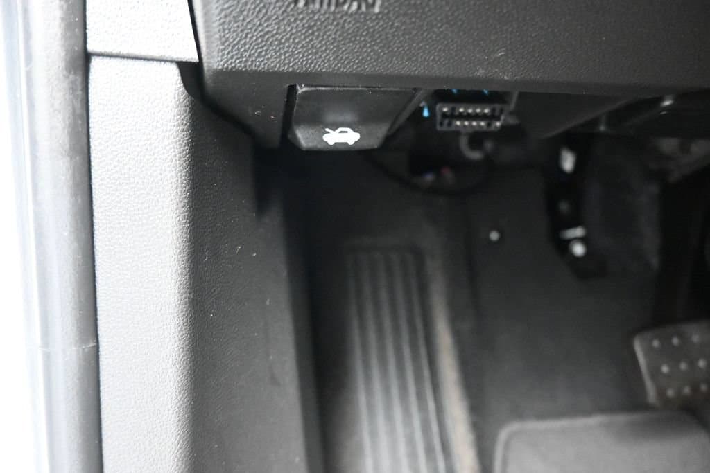 2021 Chevrolet Blazer LT, photo 25 of 60