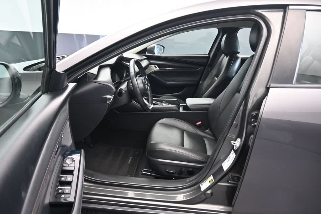 2019 Mazda Mazda3 Preferred, photo 12 of 56