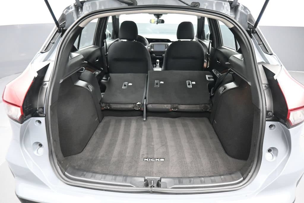 2023 Nissan Kicks SR, photo 43 of 57
