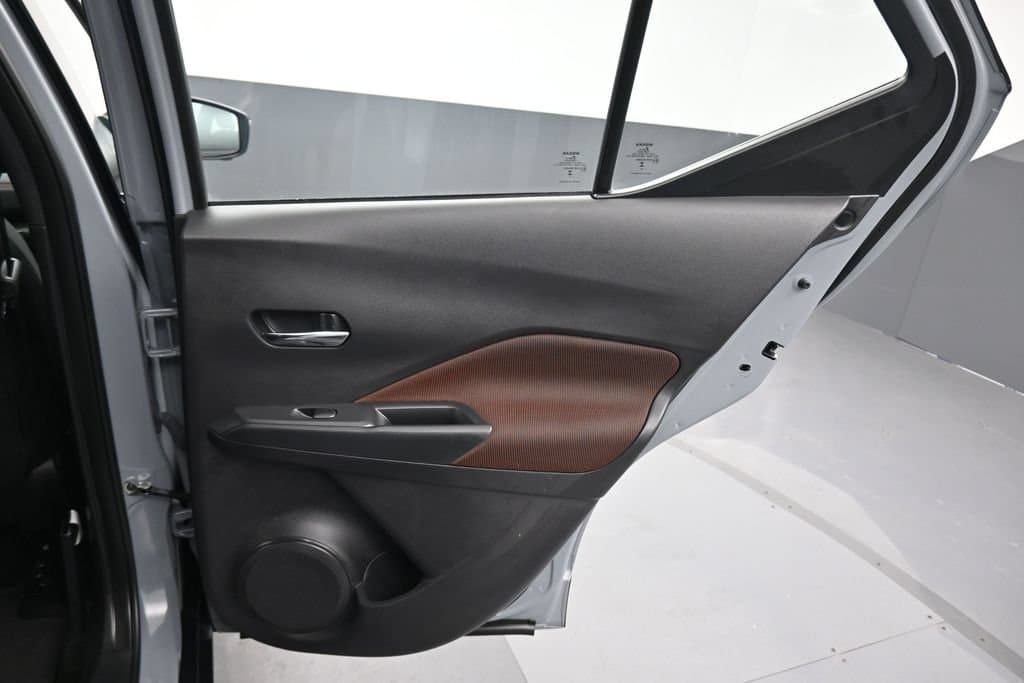 2023 Nissan Kicks SR, photo 34 of 57