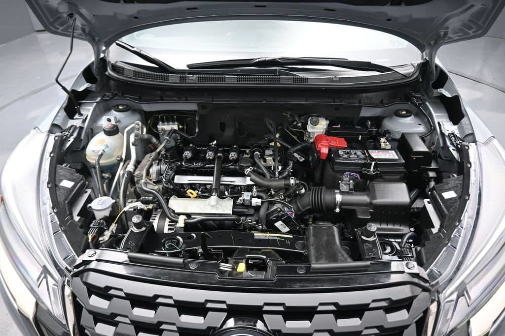 2023 Nissan Kicks SR, photo 46 of 57