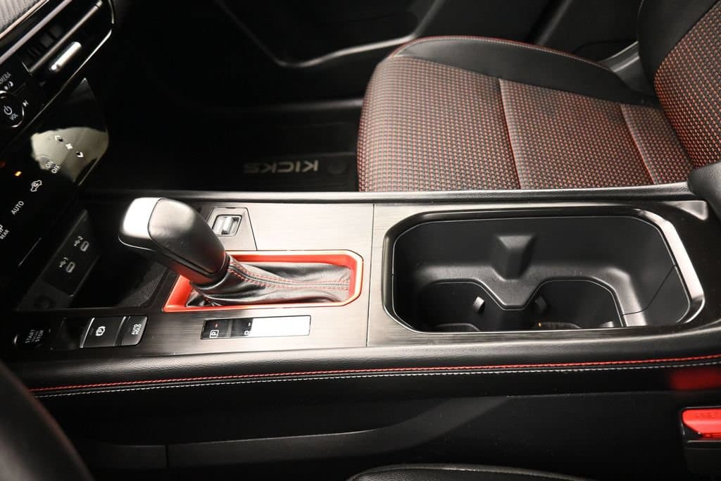 2025 Nissan Kicks SR, photo 22 of 55