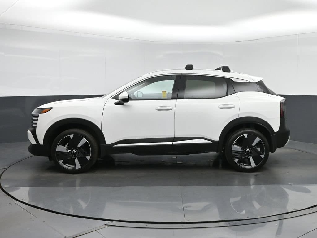2025 Nissan Kicks SR, photo 4 of 55