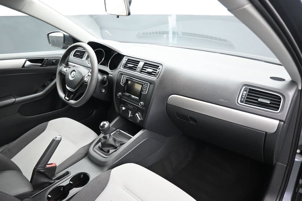 2017 Volkswagen Jetta 1.4T S, photo 39 of 55