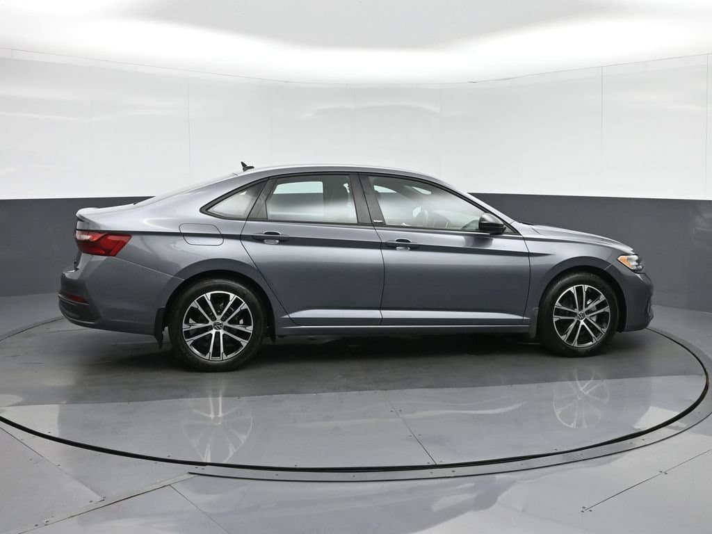 2024 Volkswagen Jetta 1.5T Sport, photo 8 of 53