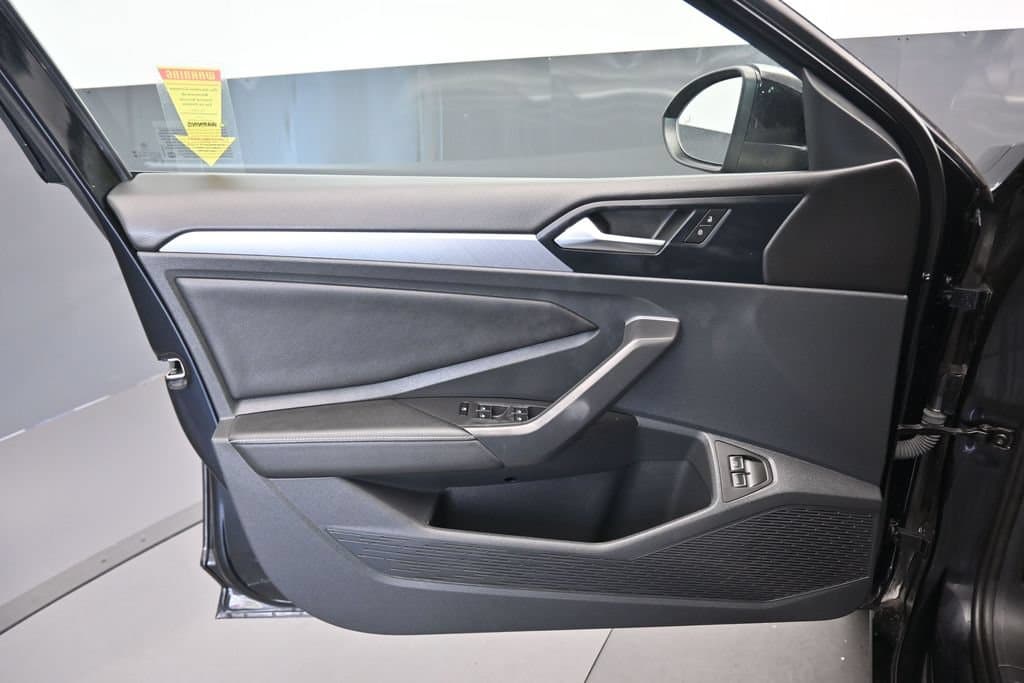 2024 Volkswagen Jetta 1.5T SE, photo 9 of 56