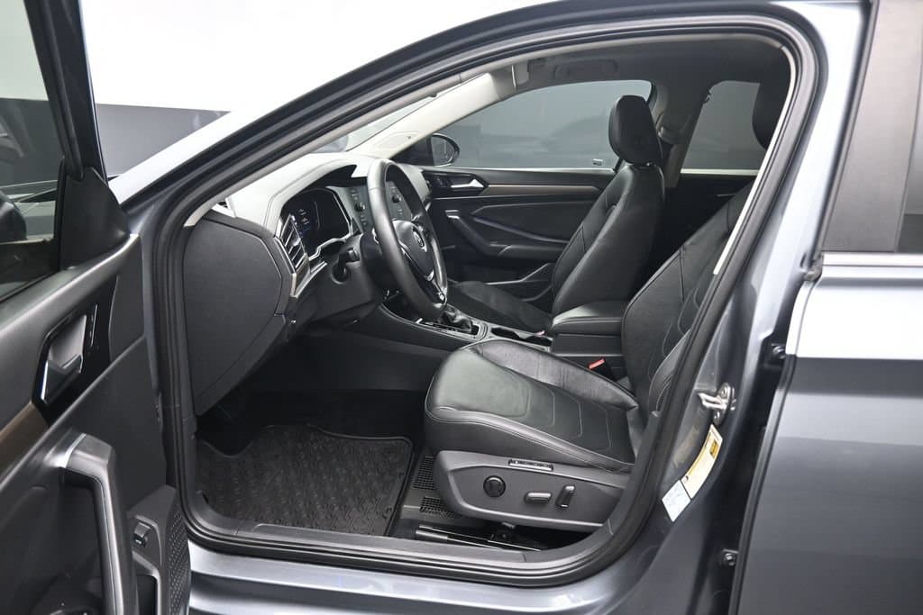 2020 Volkswagen Jetta SEL Premium, photo 12 of 60
