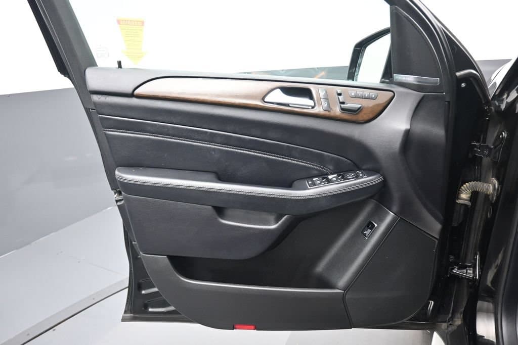 2015 Mercedes-Benz M-Class ML 250 BlueTEC®, photo 9 of 58