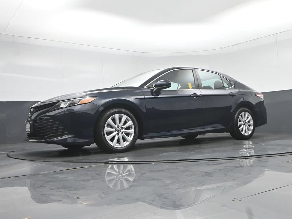 2019 Toyota Camry LE, photo 50 of 56