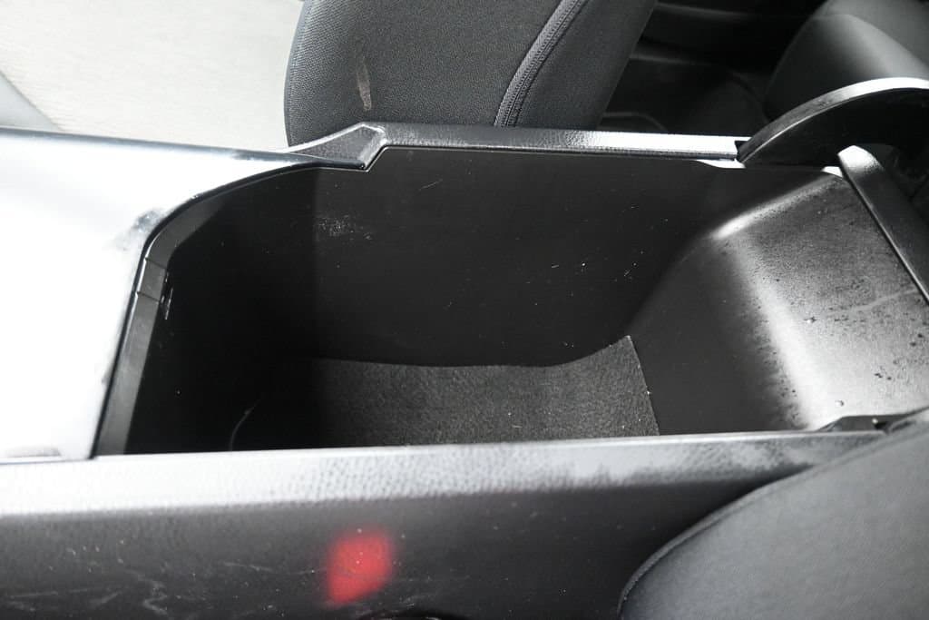 2019 Toyota Camry LE, photo 21 of 56