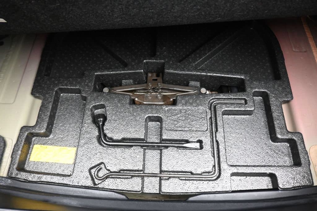 2012 Toyota Camry SE, photo 42 of 55