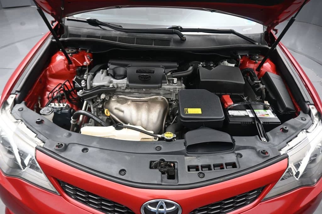 2012 Toyota Camry SE, photo 44 of 55