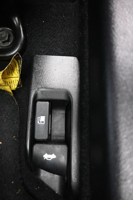 2012 Toyota Camry SE, photo 25 of 55