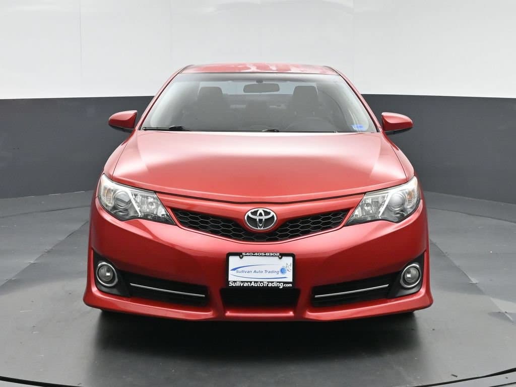 2012 Toyota Camry SE, photo 2 of 55