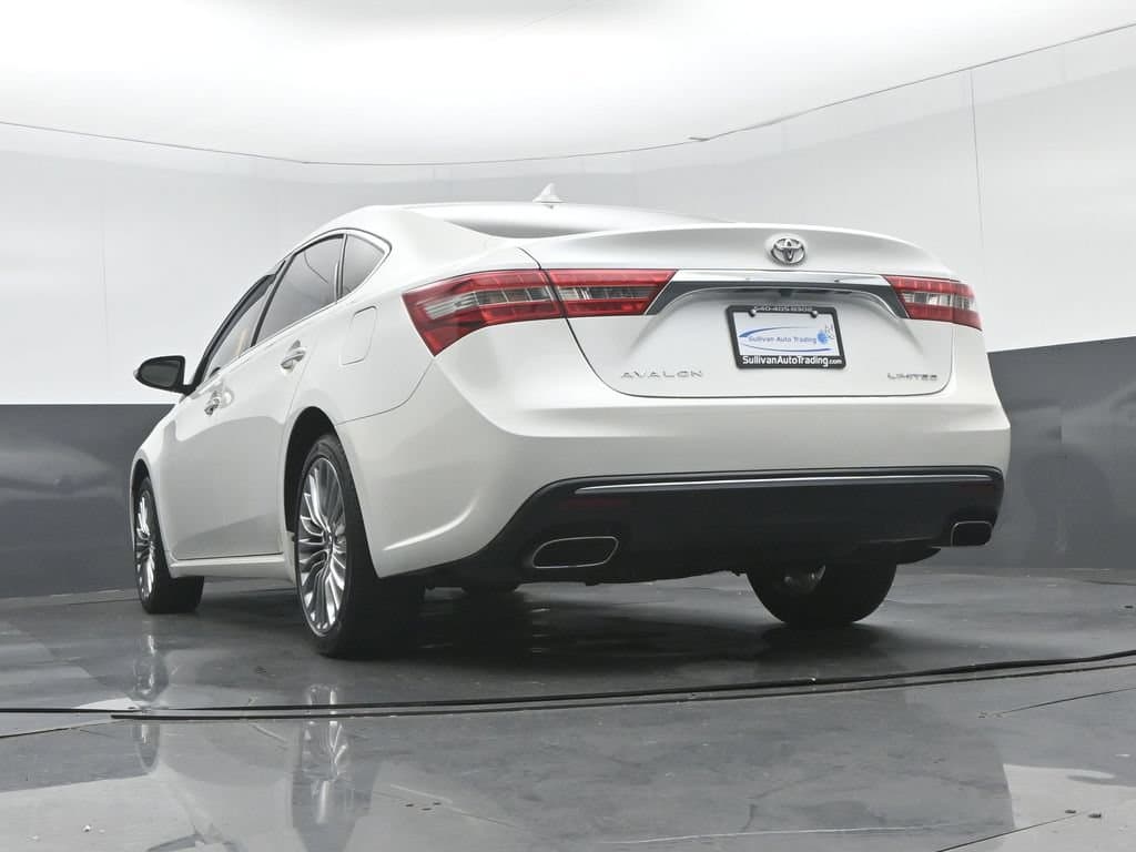 2016 Toyota Avalon Limited, photo 56 of 61