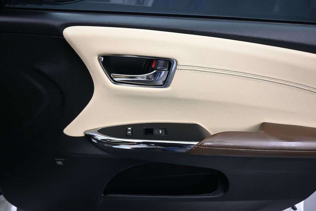 2016 Toyota Avalon Limited, photo 43 of 61