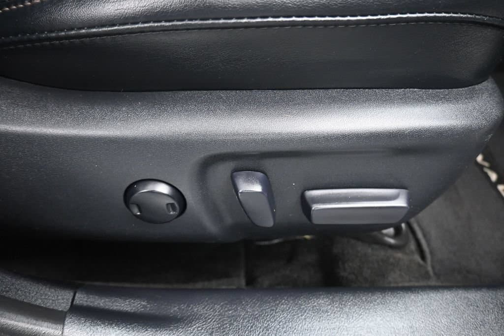 2016 Toyota Avalon Limited, photo 44 of 60
