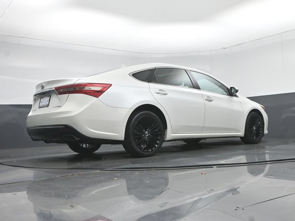 2016 Toyota Avalon Limited, photo 56 of 60