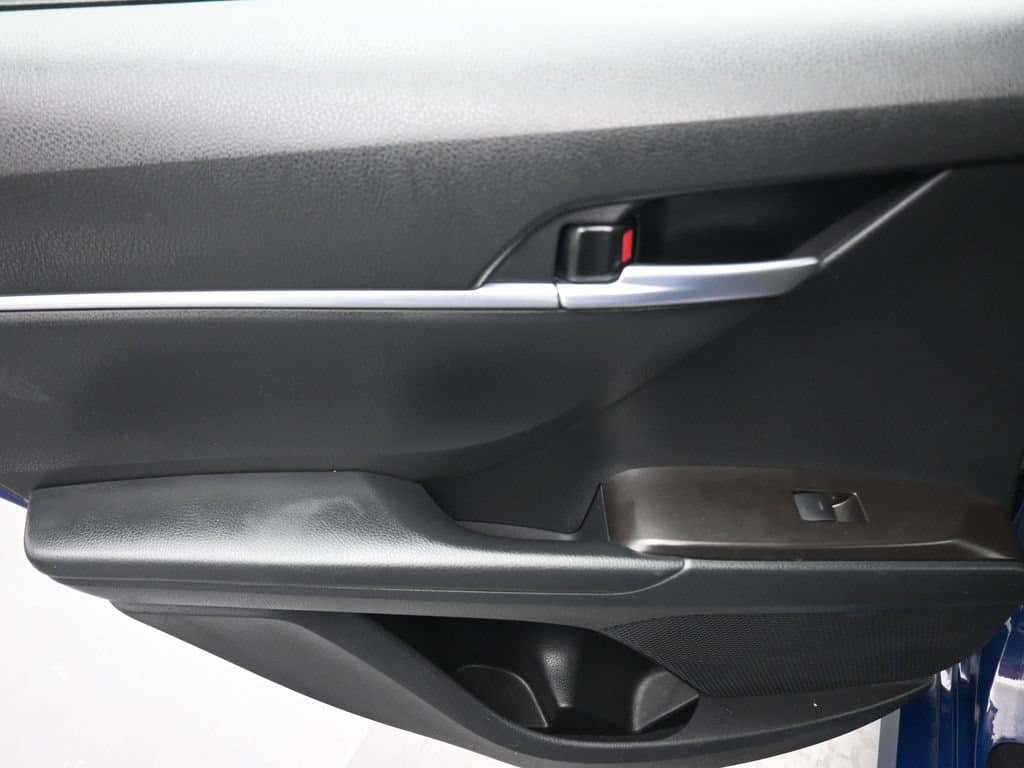 2024 Toyota Camry LE, photo 29 of 56