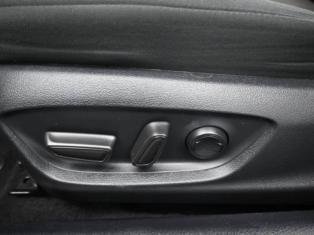 2024 Toyota Camry LE, photo 12 of 56