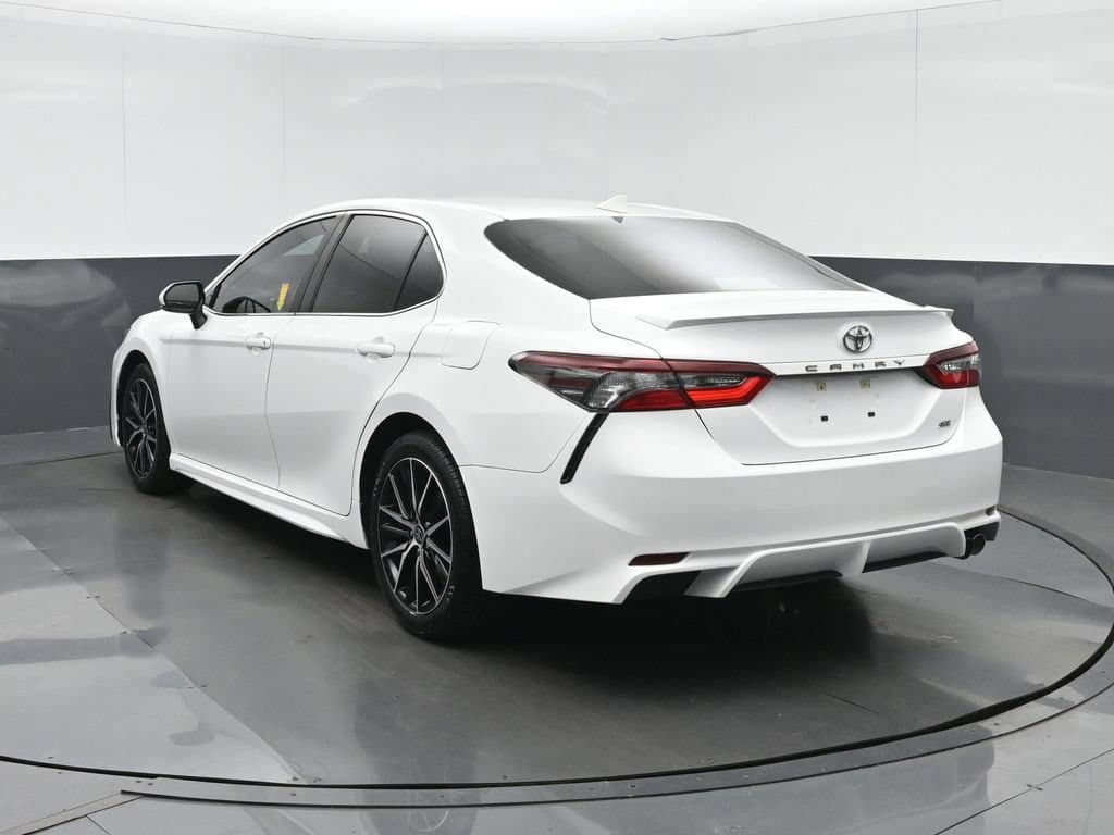 2023 Toyota Camry SE, photo 5 of 56