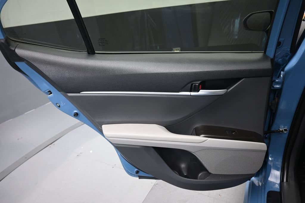 2024 Toyota Camry SE, photo 30 of 57