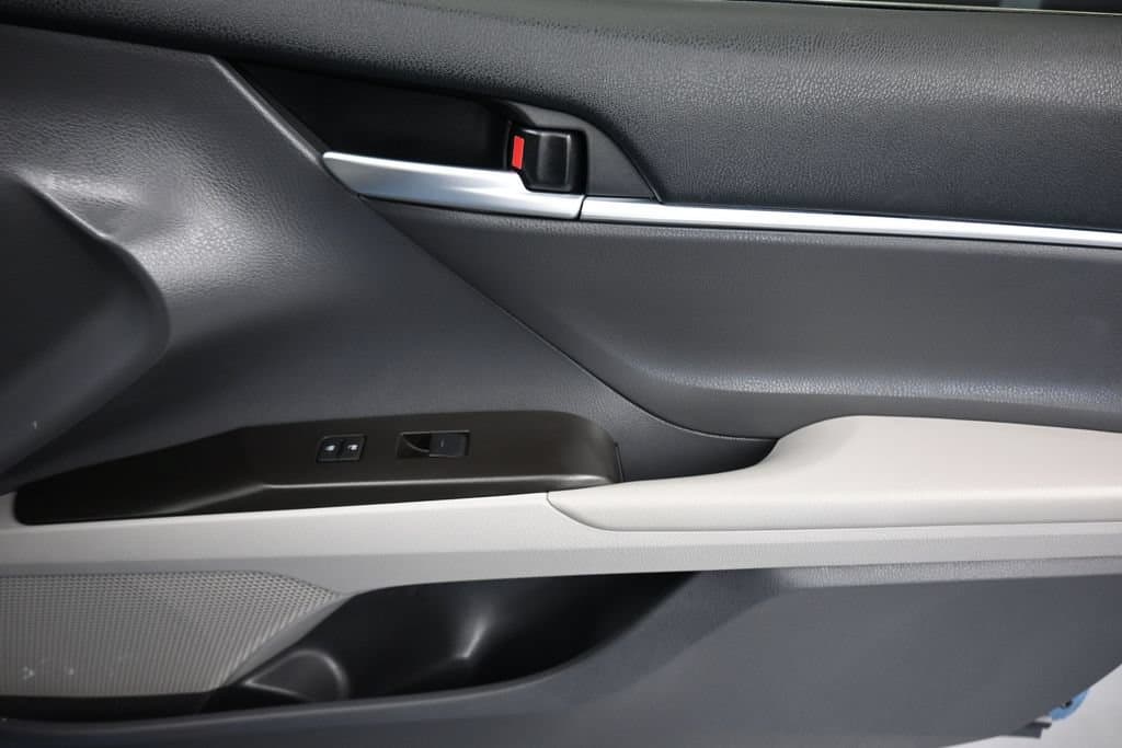 2024 Toyota Camry SE, photo 40 of 57
