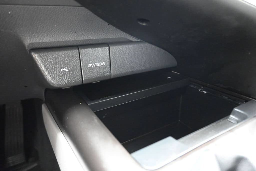 2024 Toyota Camry SE, photo 22 of 57