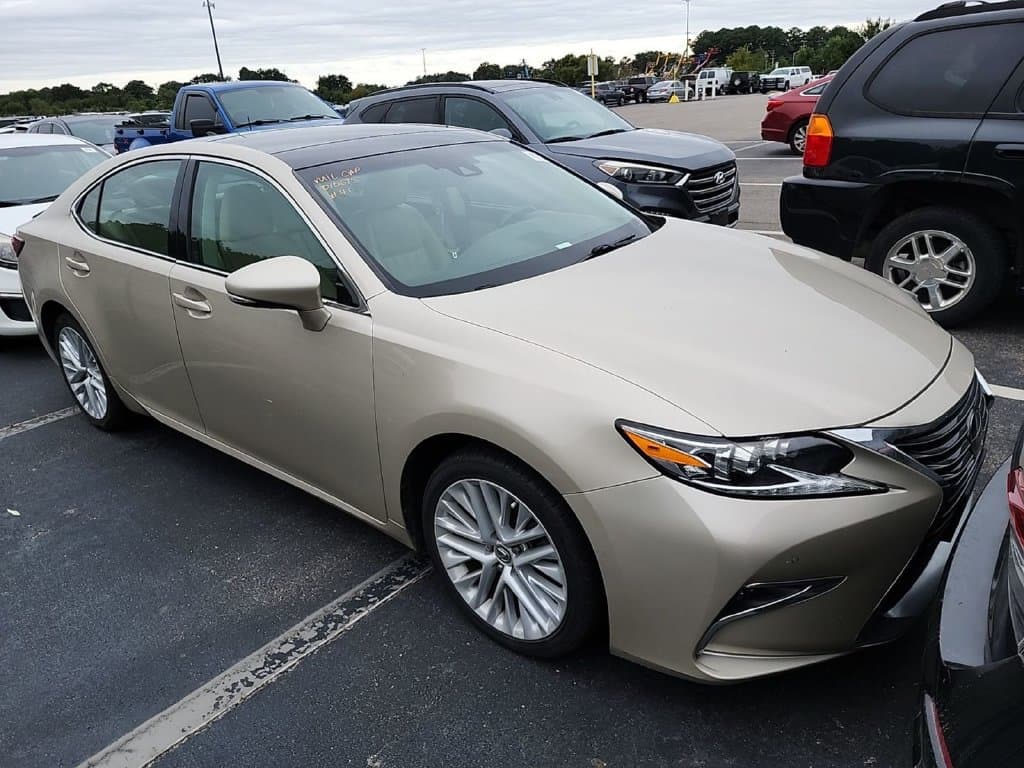 2016 Lexus ES 350, photo 1 of 5