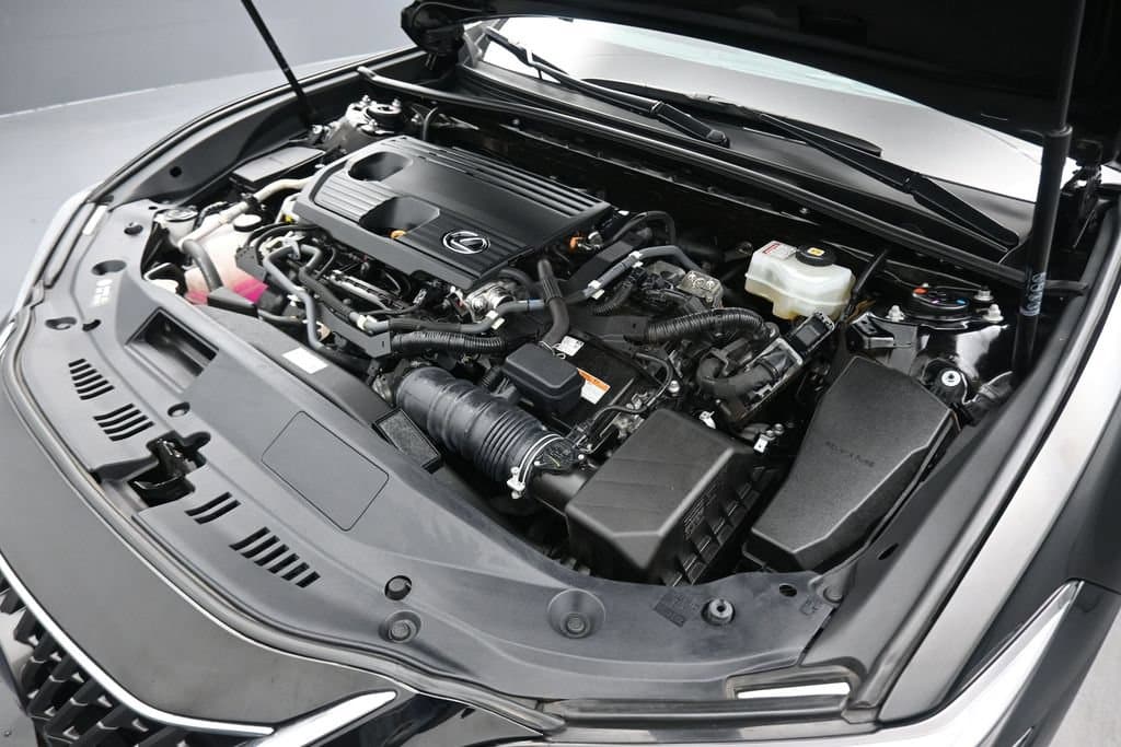 2022 Lexus ES 300h, photo 48 of 58
